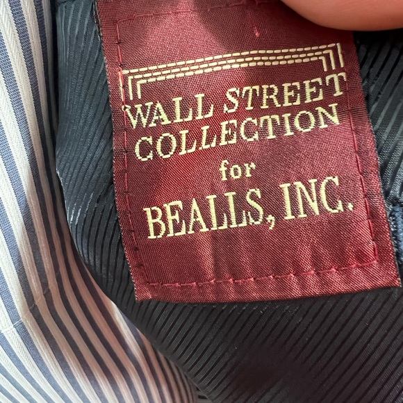 Vintage Bealls Colection mens Blazer size 44R W/ Bronze buttons. - Picture 8 of 8